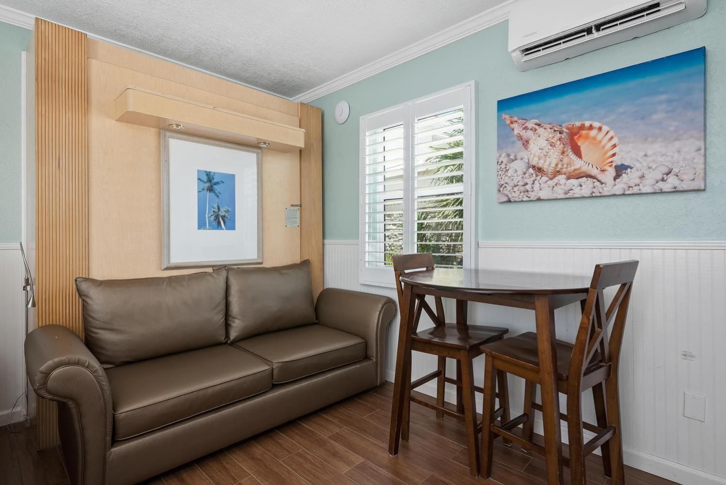 Suntan Terrace Hotel Nokomis Room photo